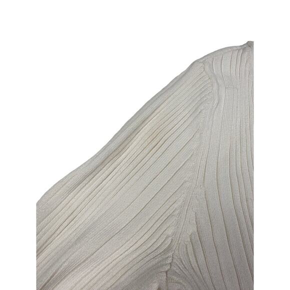 Lovers and Friends - Ribbed Crop V Neck Cardigan in Ivory - Picture 2 of 4